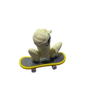 Tech Deck Dude Phinger Tut Mummy 2001 Figure and Board